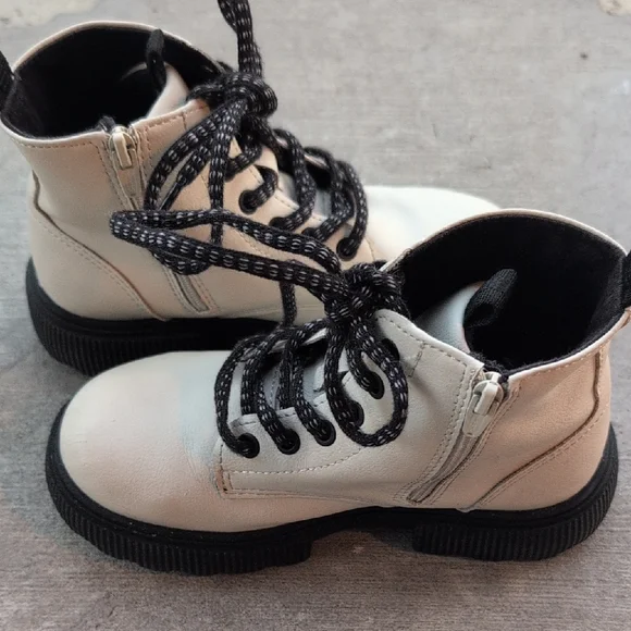 Zara Kids Chunky Lace-up Boots - Picture 6 of 6